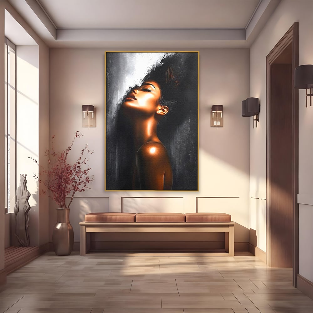 Tablou canvas cu tablou canvas cu portretul unei femei, in rama de aluminiu auriu